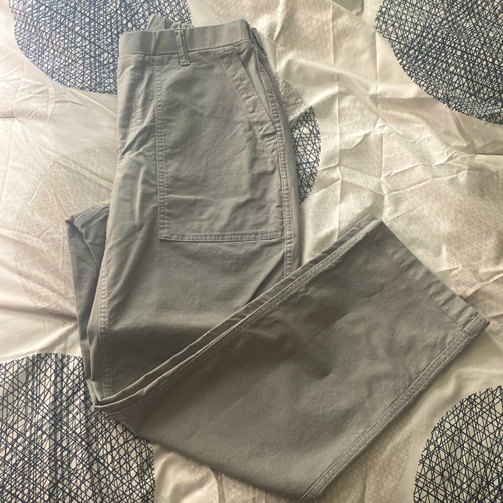 NWOT stretchy pants